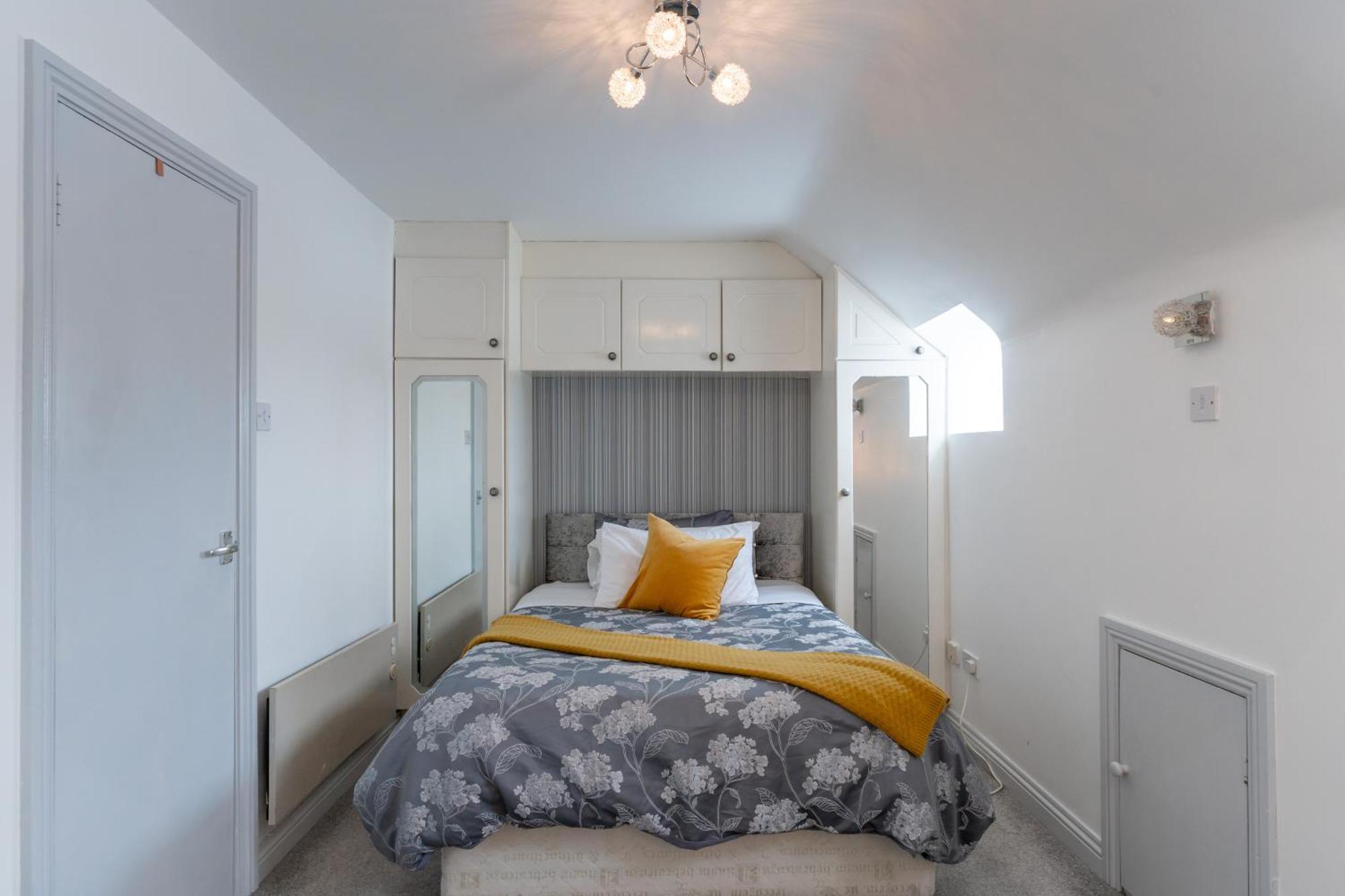 Three-Bedroom Home In Tulfarris Village, Wicklow 블레싱턴 외부 사진